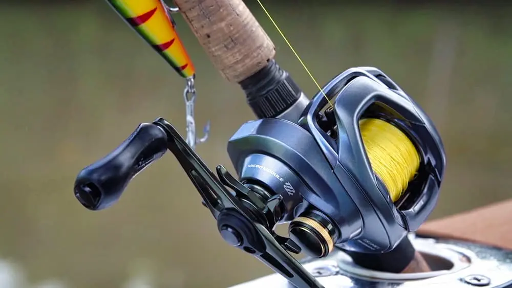 Is an open faced fishing pole better or a closed face fishing pole