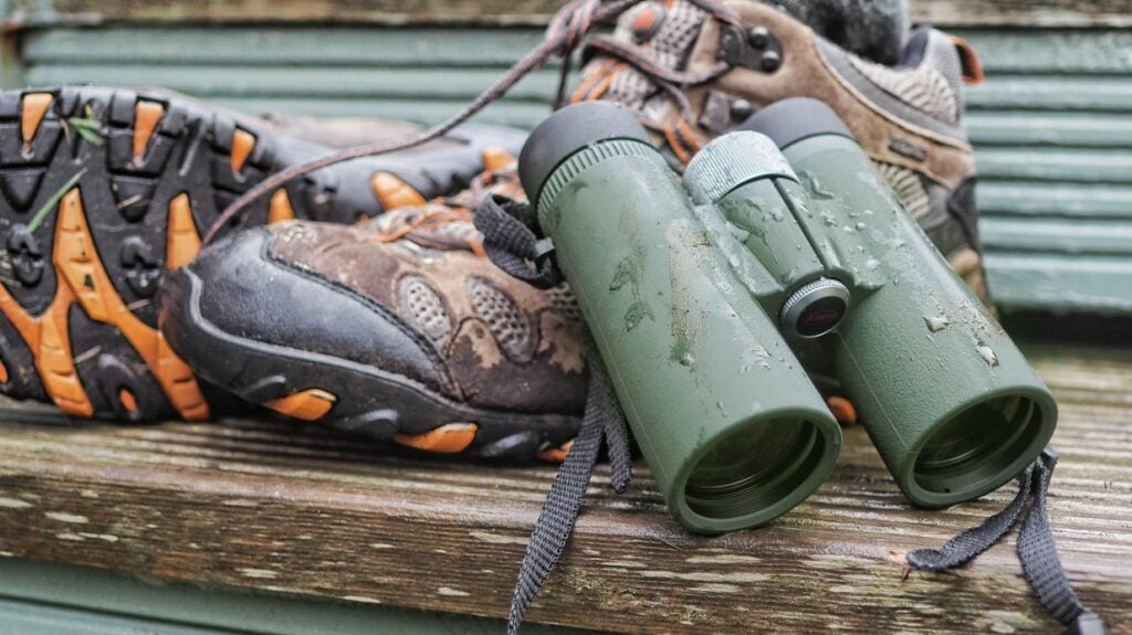 compact binoculars
